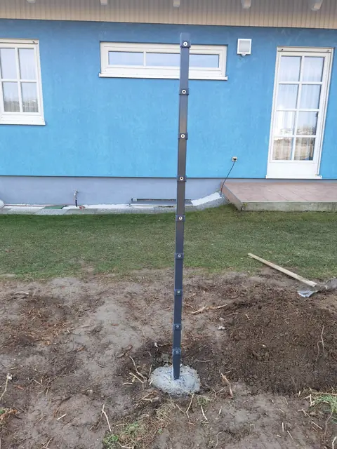 Detalj betoniranja stuba ograde