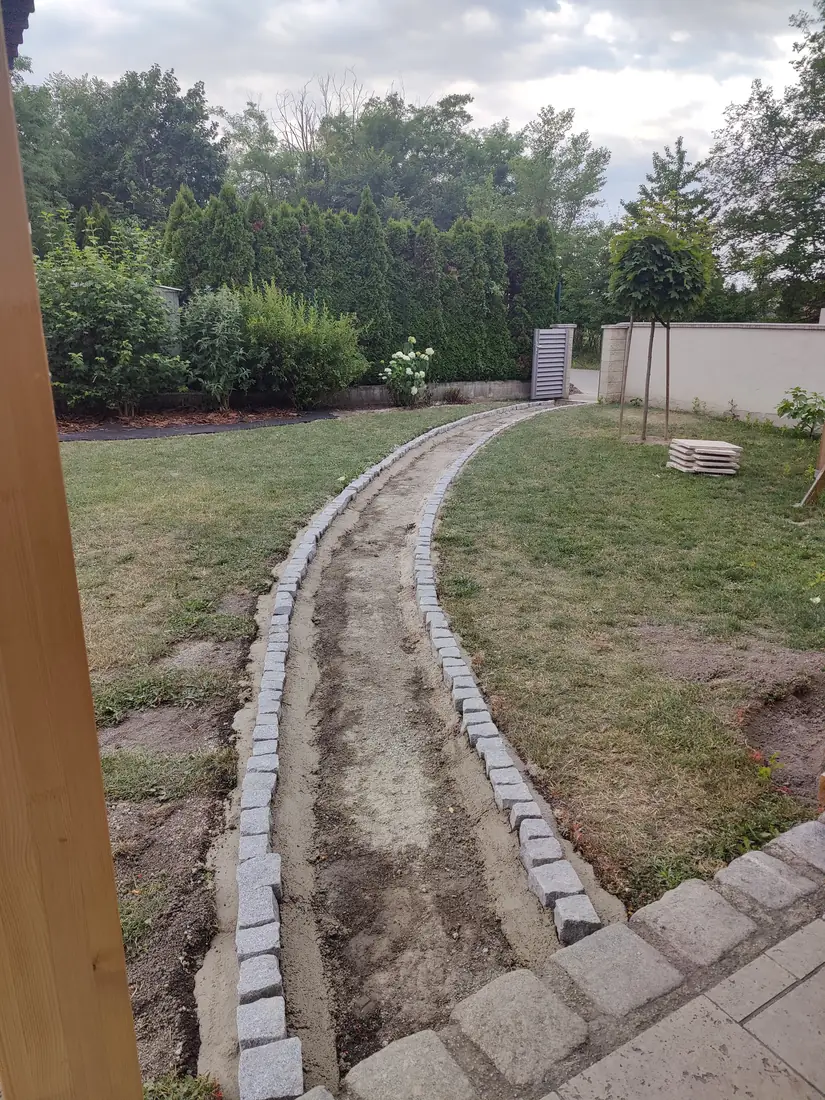 Priprema terena sa granitnim ivičnjacima