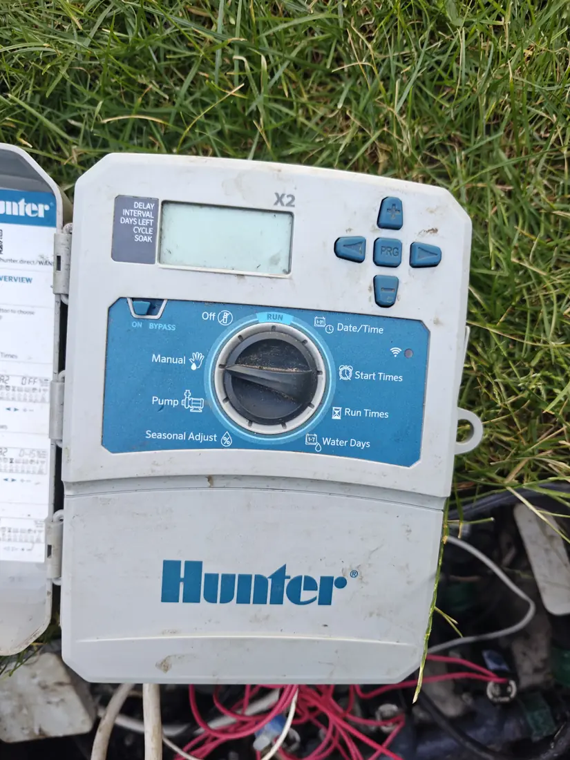 Kontrolna jedinica automatskog zalivnog sistema